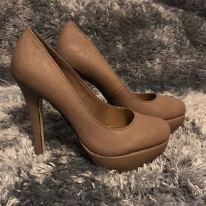 Shoedazzle Platform Pump